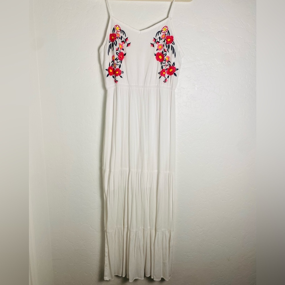 Kelly Renee Maxi Dress Womens Sz Medium White/Pink Floral Embroidered Boho